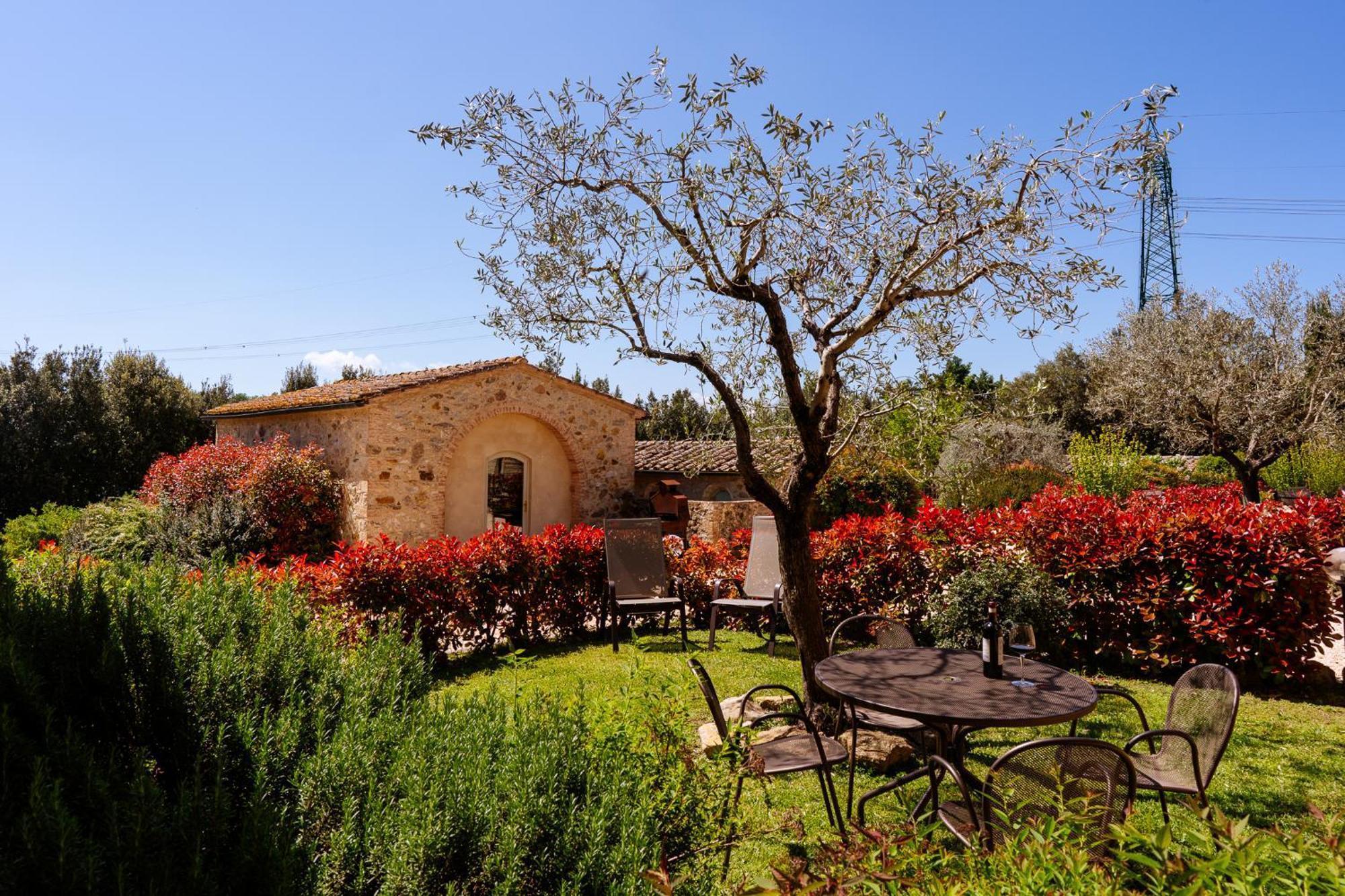 Villa Le Beringhe - Wine Pool & Relax Colle Val D'Elsa Εξωτερικό φωτογραφία