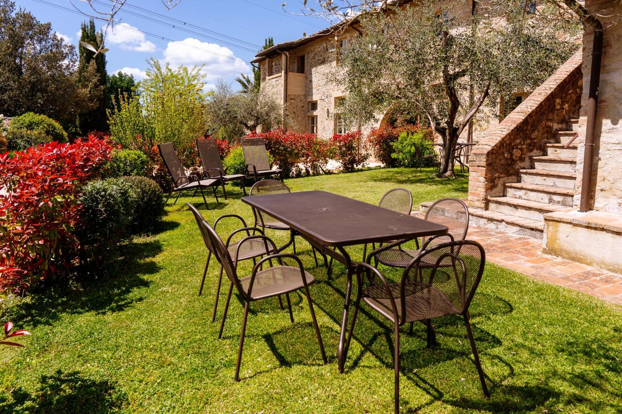 Villa Le Beringhe - Wine Pool & Relax Colle Val D'Elsa Εξωτερικό φωτογραφία