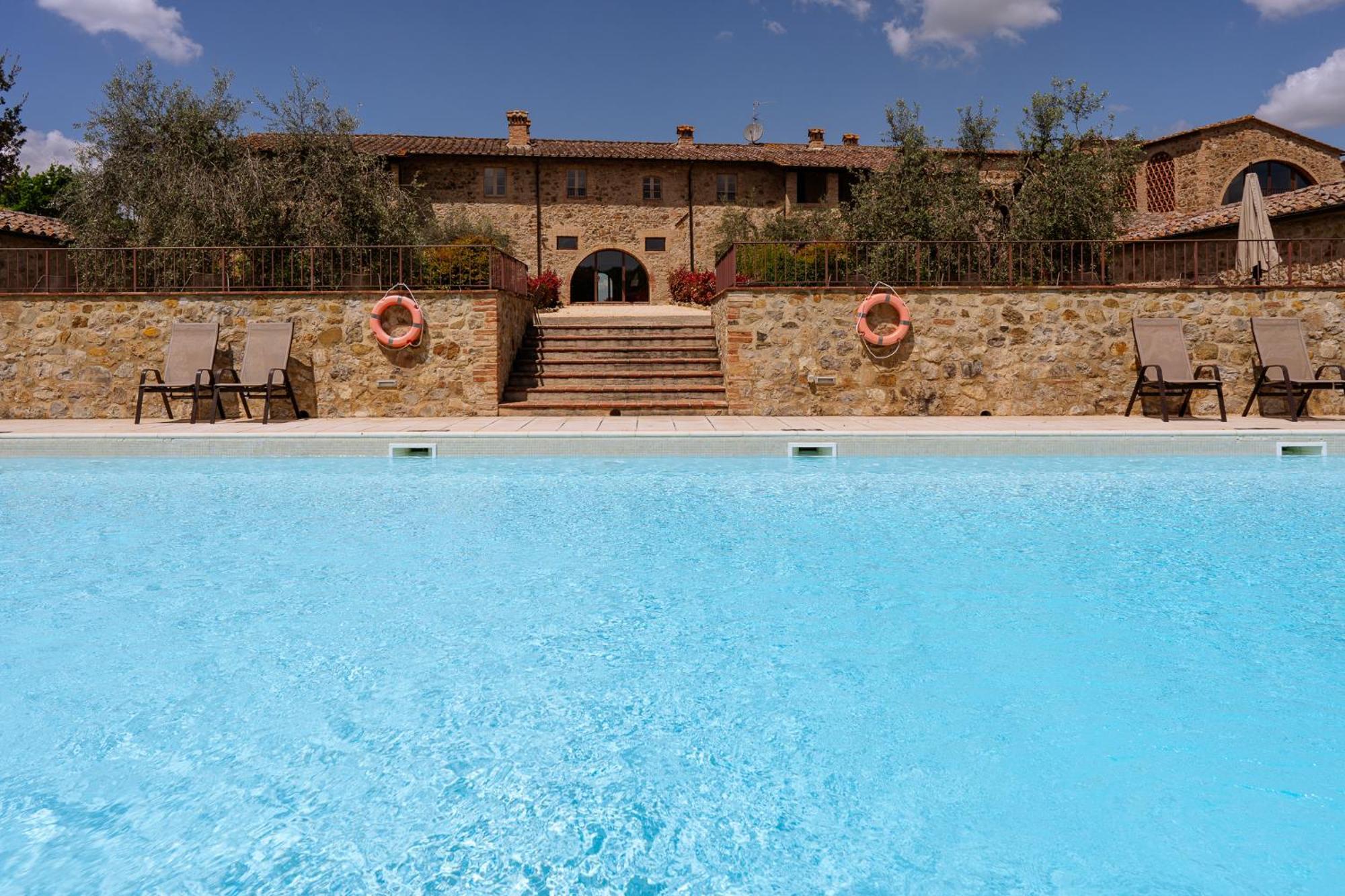 Villa Le Beringhe - Wine Pool & Relax Colle Val D'Elsa Εξωτερικό φωτογραφία